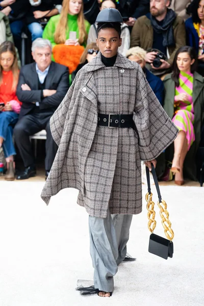 Look 6